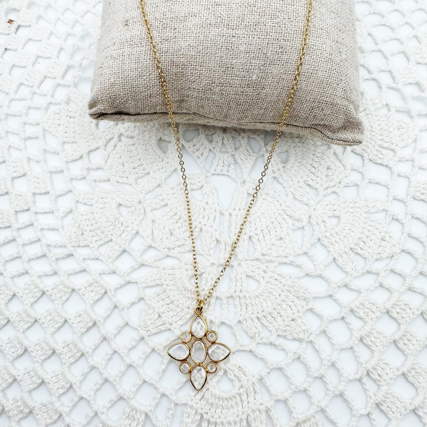 Collier Alice