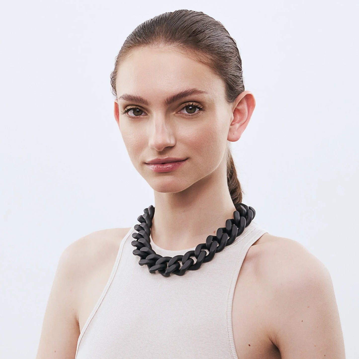 Collier Flat Chain Mat Black