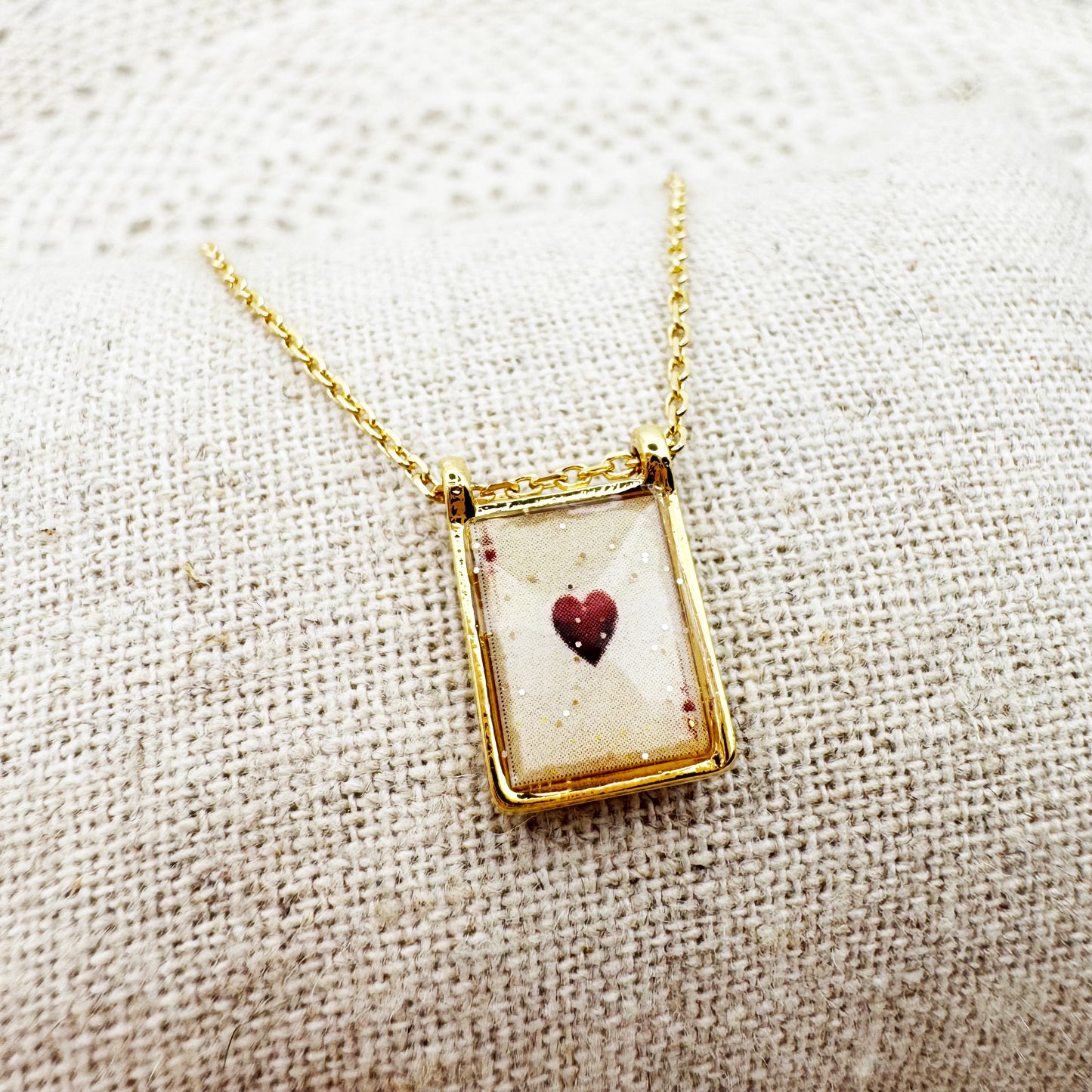 AMULET - Collier scapulaire simple Mini Coeur