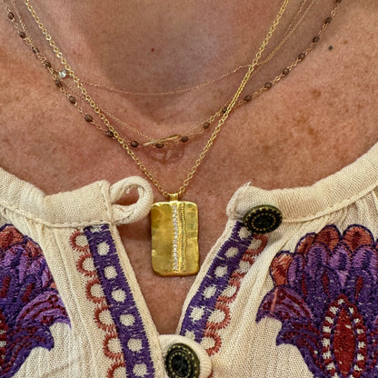 Collier Elvis White