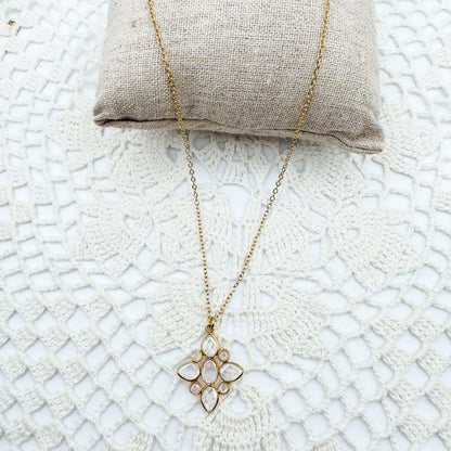 Collier Alice