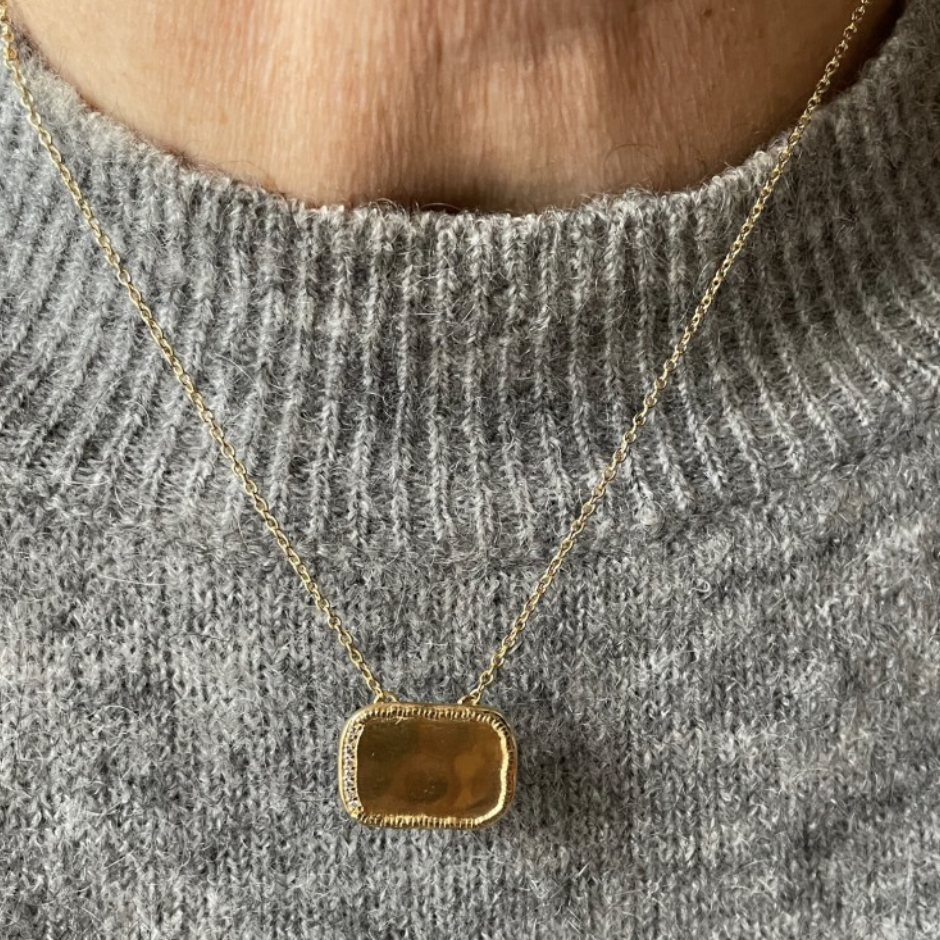 Collier Barbara White