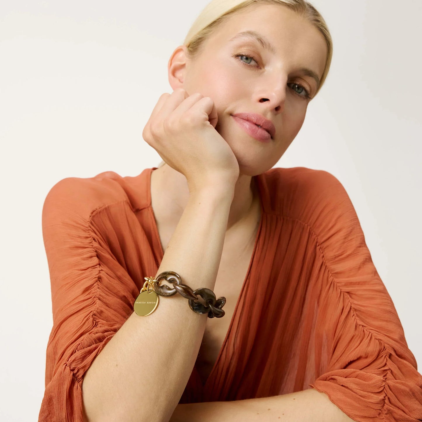 Bracelet small turtle dark brown marble