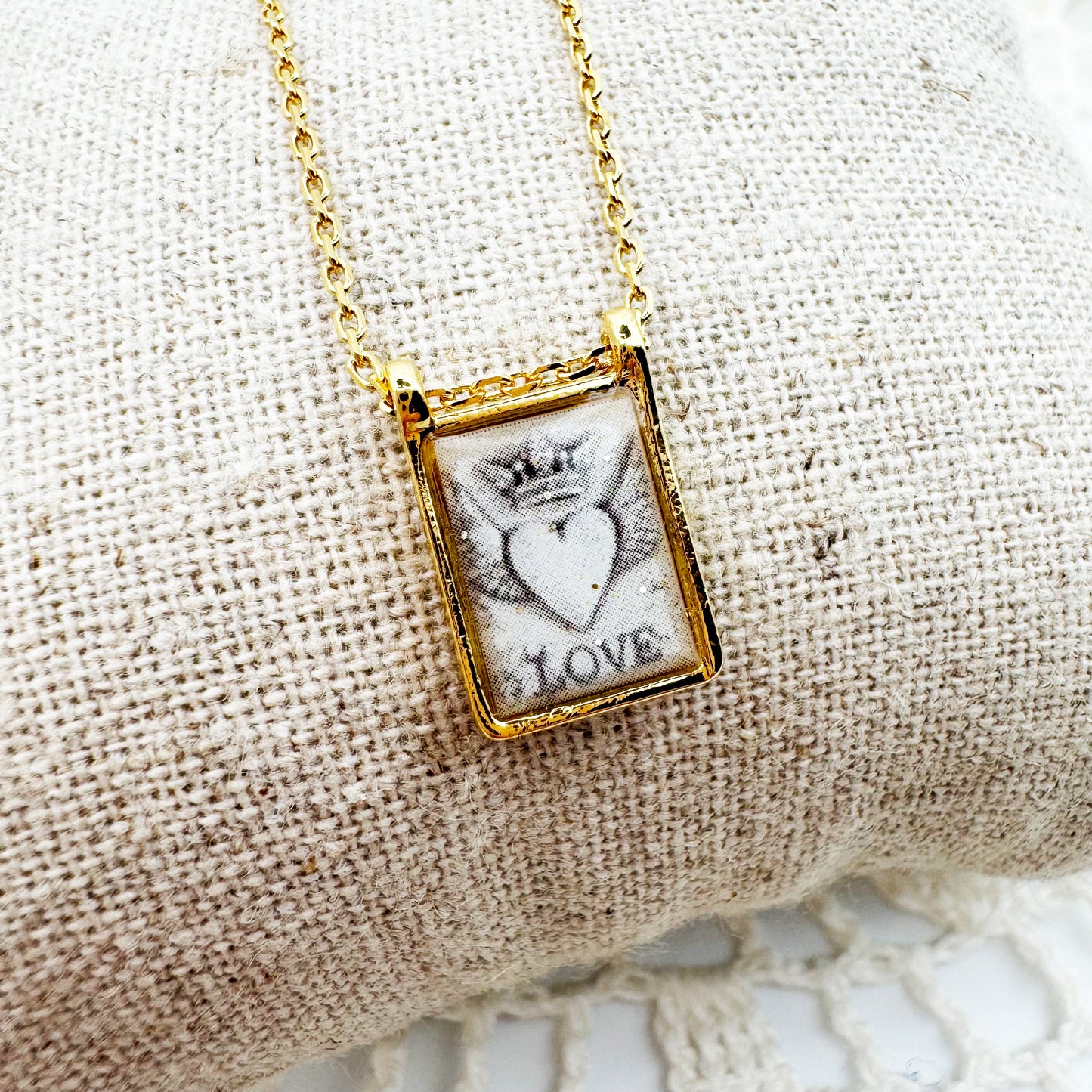 AMULET - Collier scapulaire simple Love