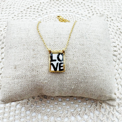 AMULET - Collier scapulaire simple Love