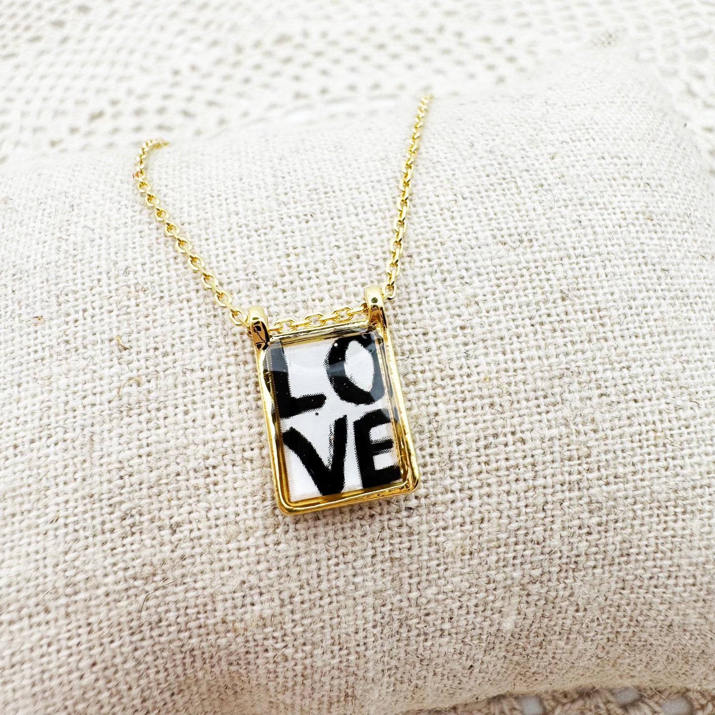 AMULET - Collier scapulaire simple Love