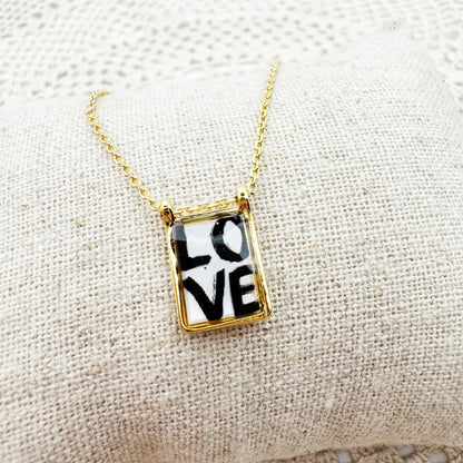 AMULET - Collier scapulaire simple Love