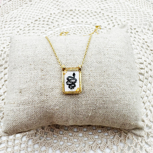 AMULET - Collier scapulaire simple Snake